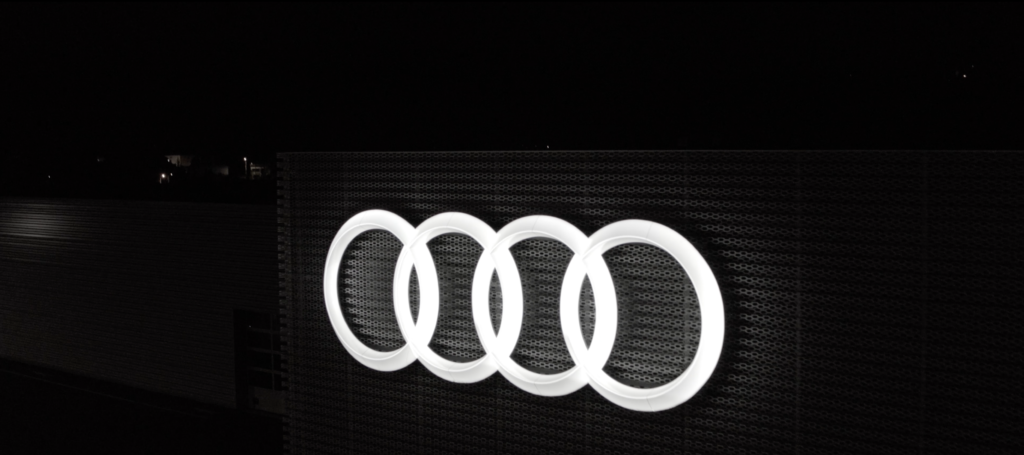 AUDI Packshot INTRO